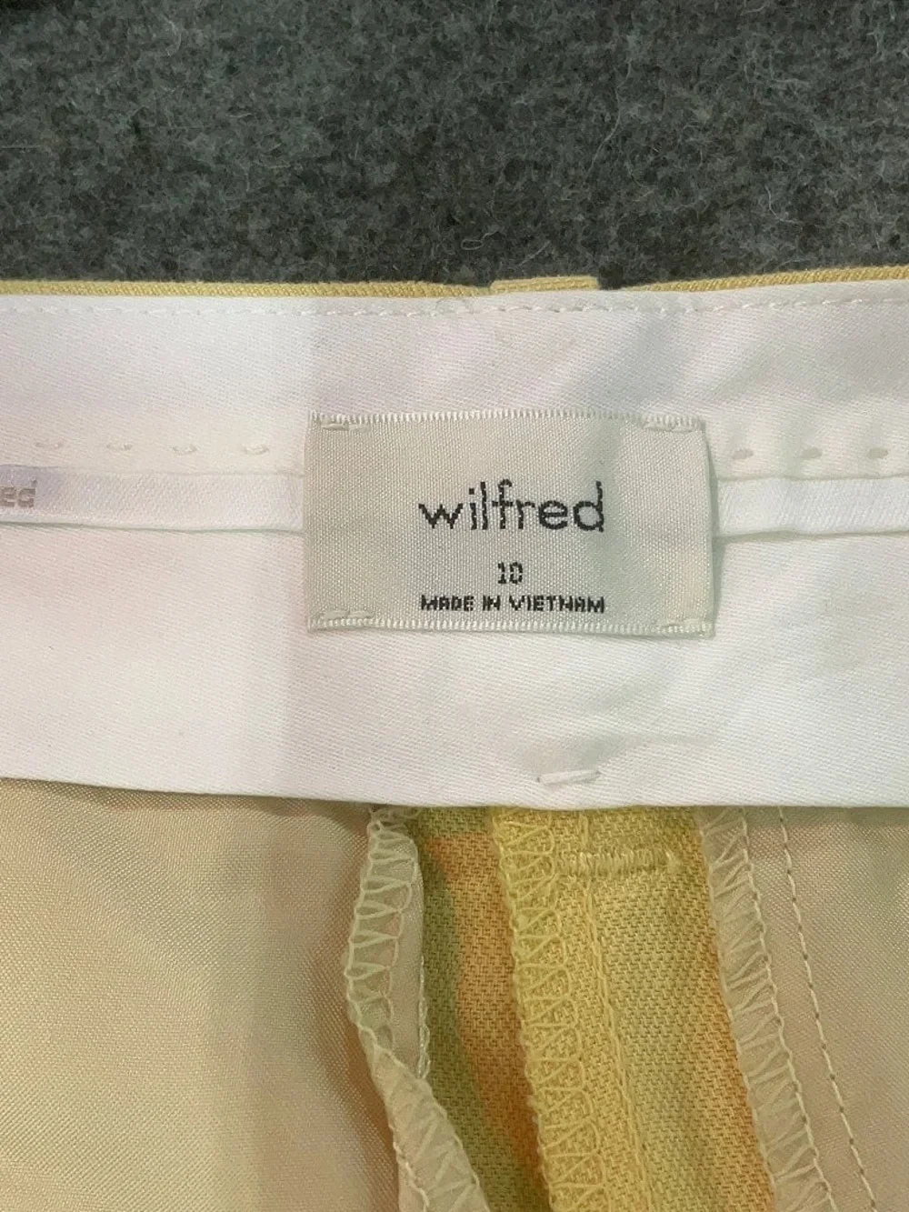 ARITZIA Wilfred High-Rise Pleated Pants in Mustard Yellow